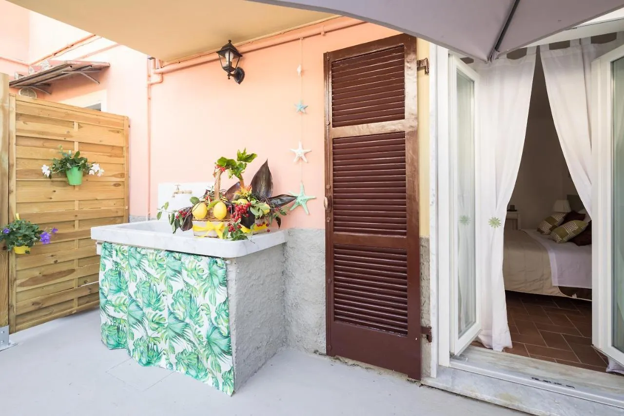 ***  La Crociata Bed & Breakfast Sarzana Italy
